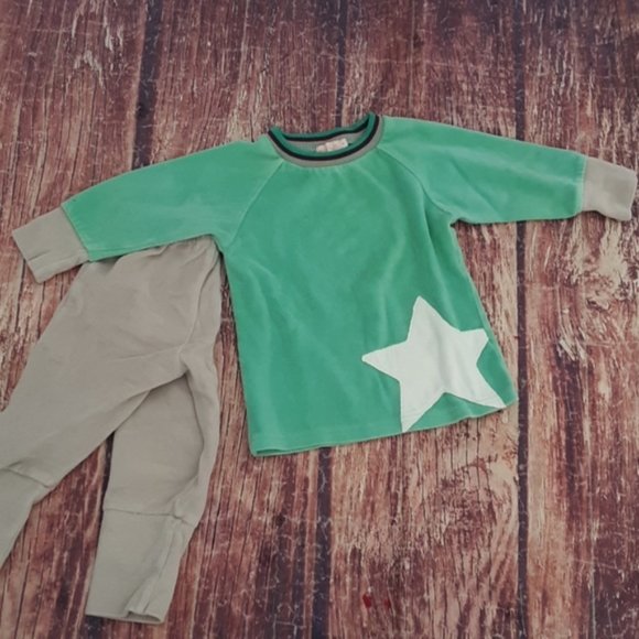 Mirillus green & gray velour pajamas sz 2 - Picture 1 of 2